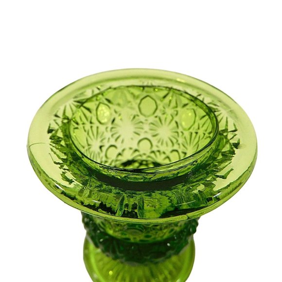 Vintage L.E. Smith Green Glass Daisy & Button Pedestal Urn Toothpick Holder - Picture 2 of 4